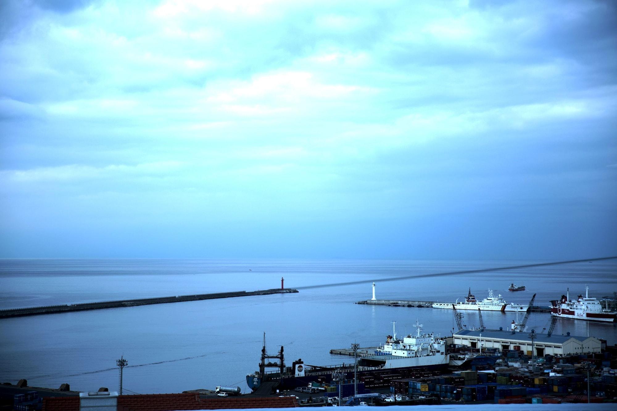 Harbor Hotel Csedzsu Kültér fotó