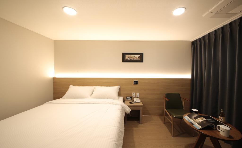 Harbor Hotel Csedzsu Kültér fotó