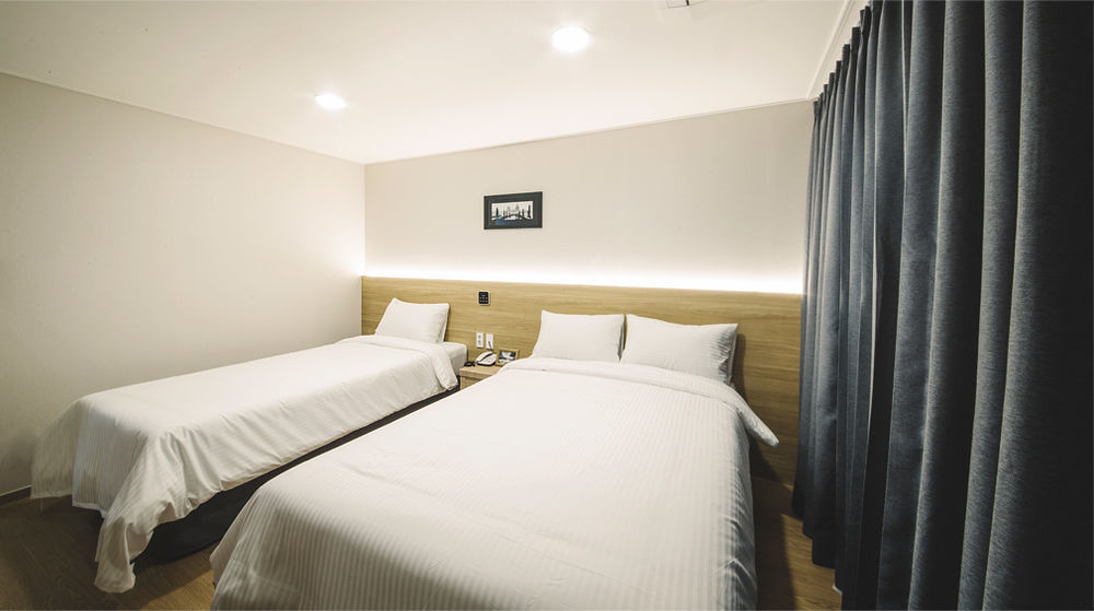 Harbor Hotel Csedzsu Kültér fotó