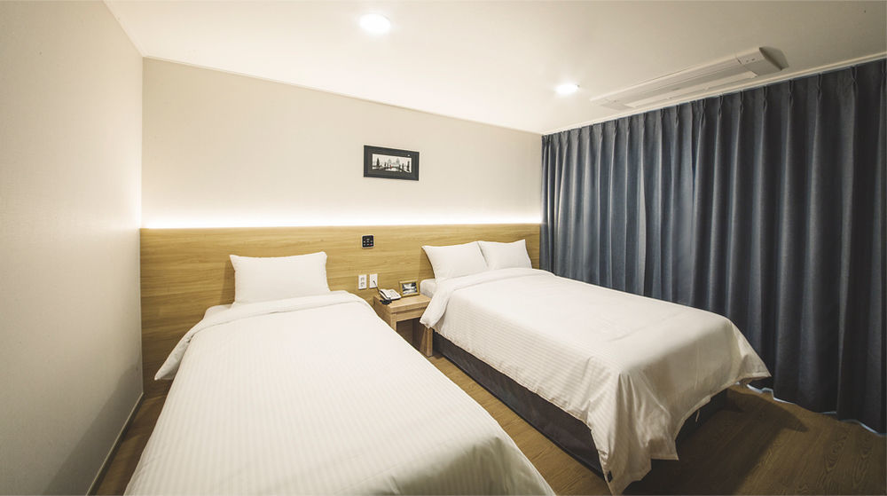 Harbor Hotel Csedzsu Kültér fotó